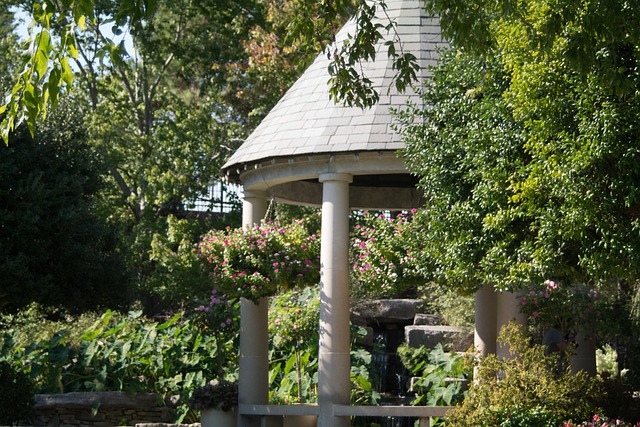 Gør din have til et hyggeligt fristed: 7 tips til indretning af din havepavillon